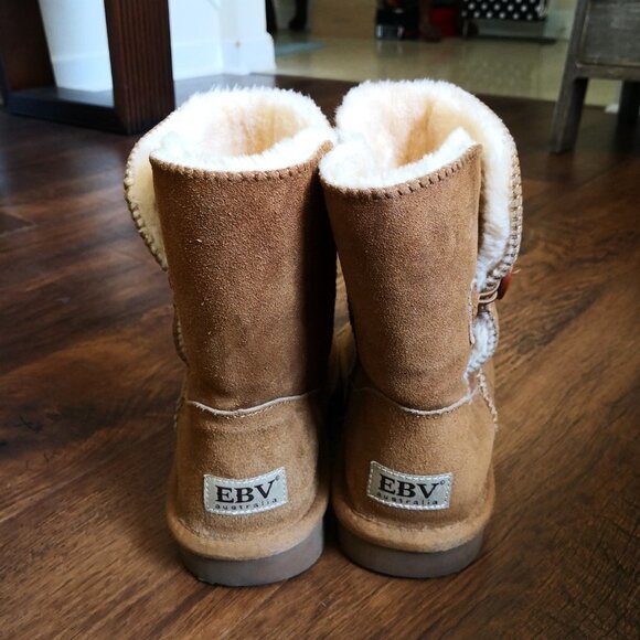 EBV Australia Shearling Boots Side Button Closure Tan Size 10 - Picture 3 of 9